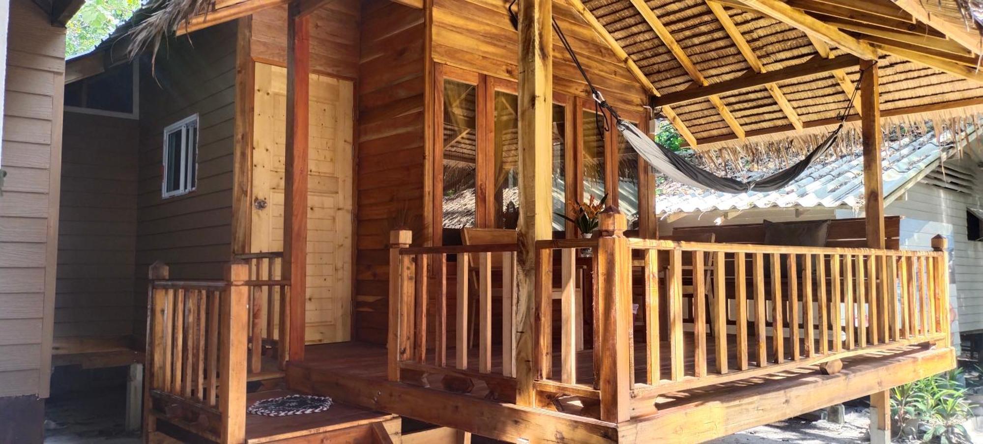 Lazy Hut Hotel Koh Phayam Buitenkant foto
