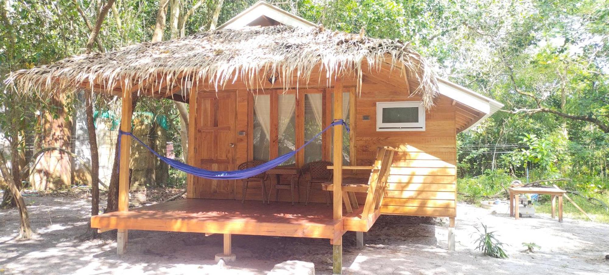 Lazy Hut Hotel Koh Phayam Buitenkant foto
